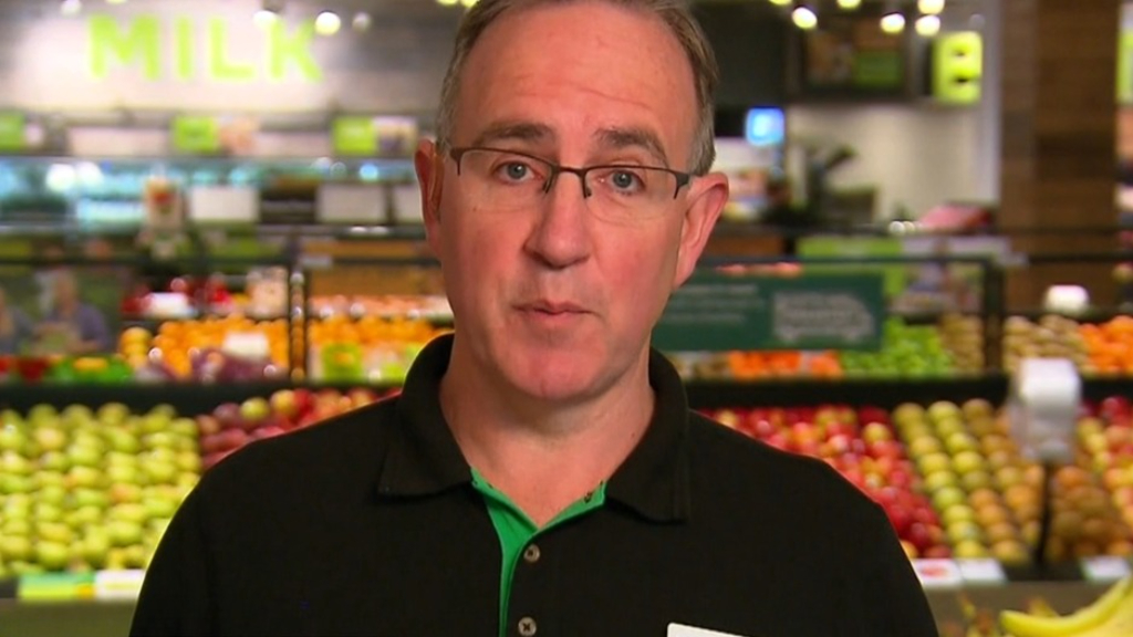 Woolworths announces price-drop on 300 items ahead of interest rate rise